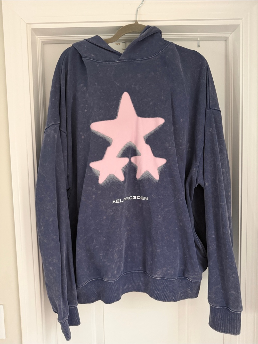 Aelfric Eden Blue Pullover Hoodie with Pink Star Graphic